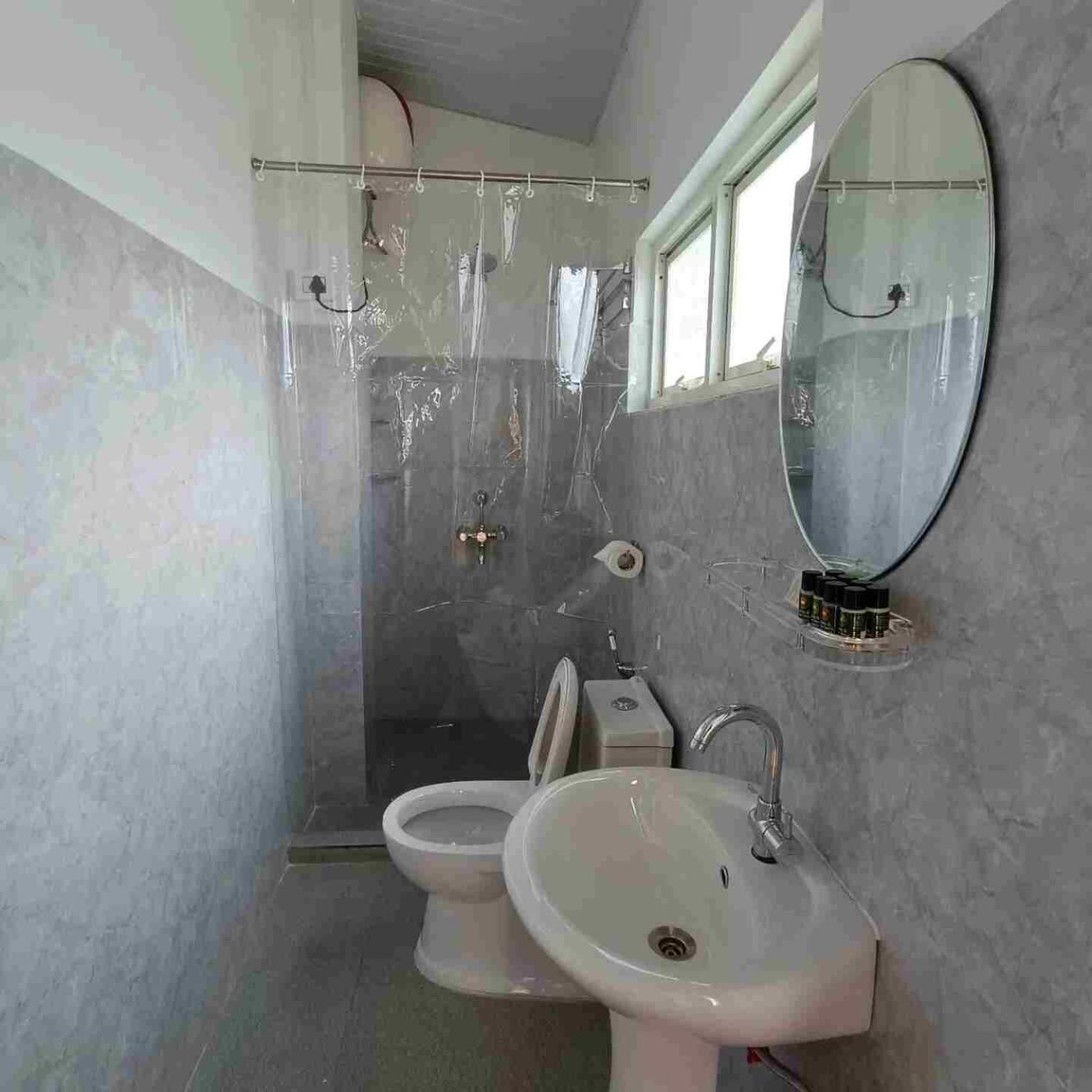 Edelweiss Hotel Kohima Bagian luar foto